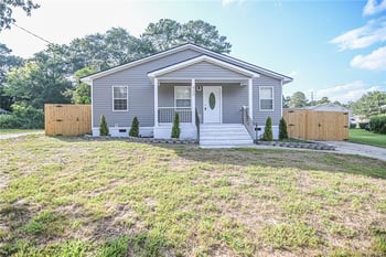 930 Fleetwood Dr, Fayetteville, NC 28305