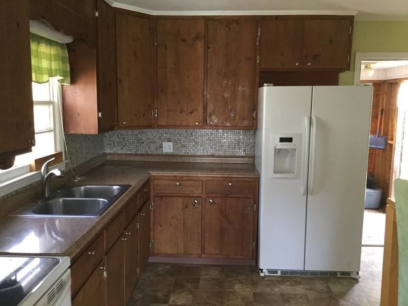 930 Hahn Rd, Burlington, NC 27215