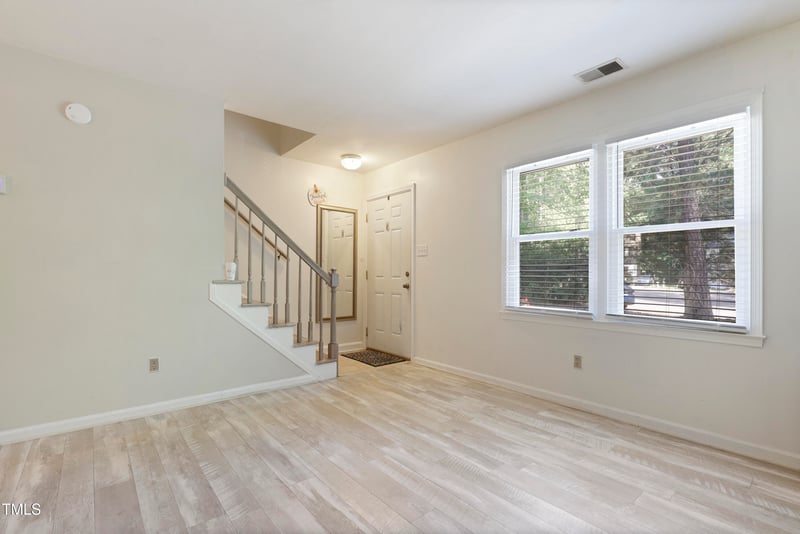 930 Jason Ct, Cary, NC 27511