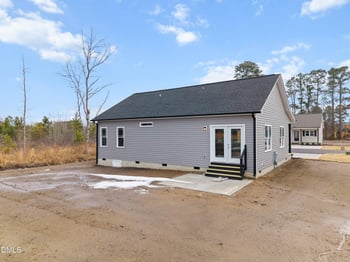 930 Micro Rd, Selma, NC 27576
