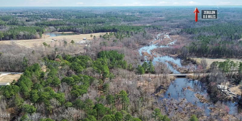 930 Old Halifax Rd, Zebulon, NC 27597