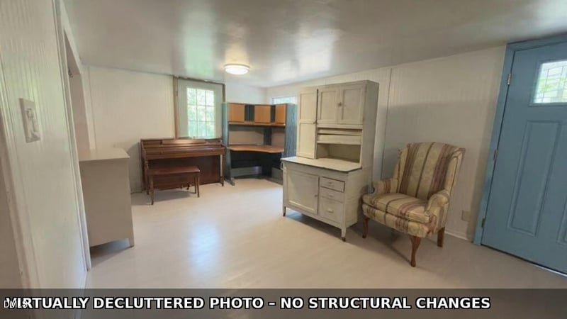 930 Old Halifax Rd, Zebulon, NC 27597