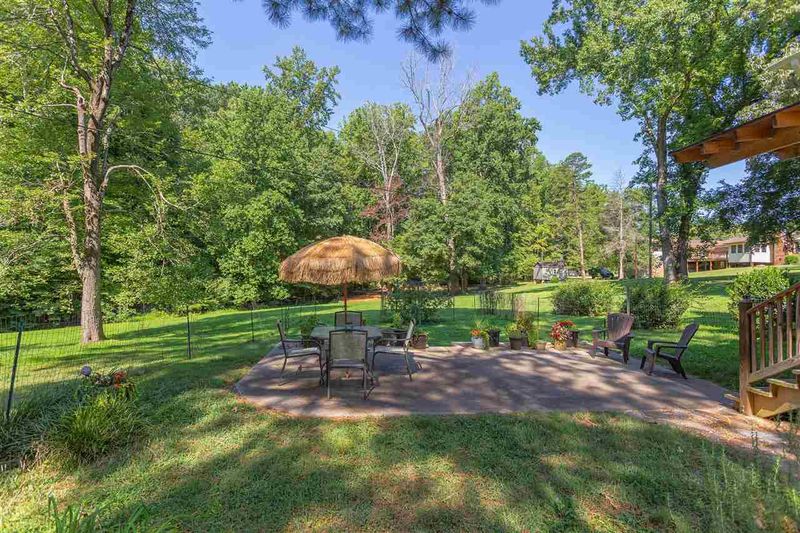 930 Sandlewood Dr, Durham, NC 27712