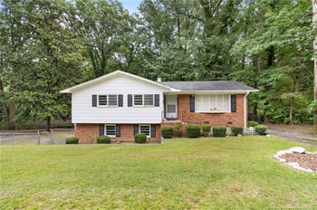 930 Shannon Dr, Fayetteville, NC 28303