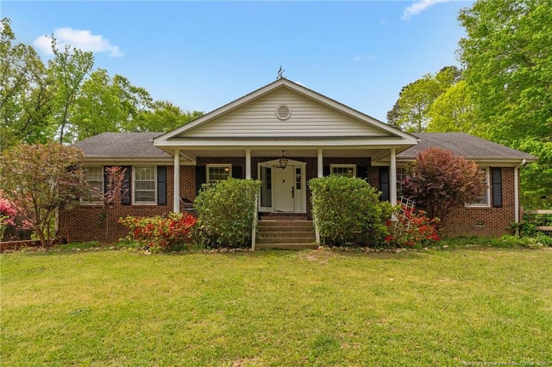9301 Nc 27 , Lillington, NC 27546