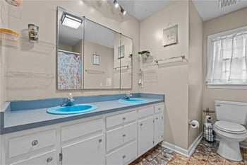 9301 Nc 27 , Lillington, NC 27546