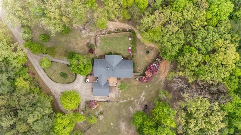 9301 Nc 27 , Lillington, NC 27546