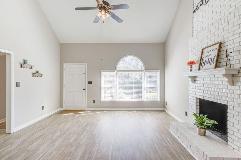 9305 Tallgrass Rd, Raleigh, NC 27603