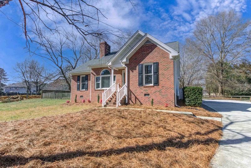 9305 Tallgrass Rd, Raleigh, NC 27603