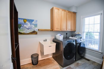 9308 Club Hill Dr, Raleigh, NC 27617