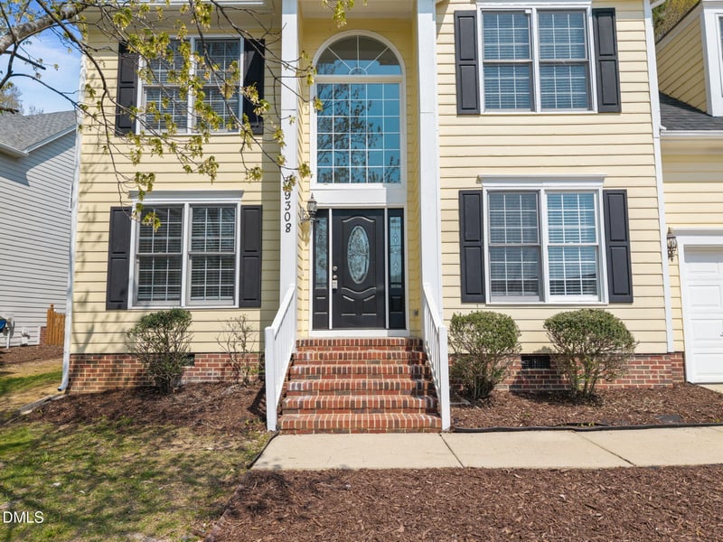 9308 Leslieshire Dr, Raleigh, NC 27615