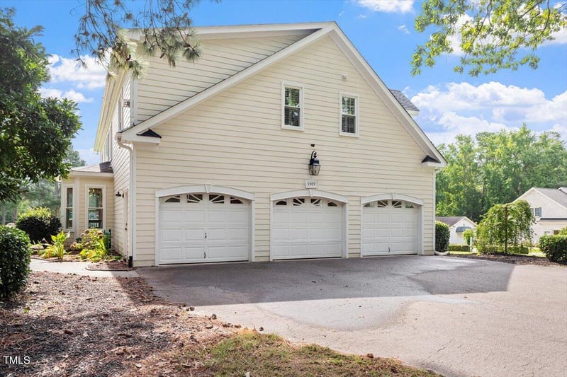 9309 Wakefields Oak Grove Dr, Zebulon, NC 27597