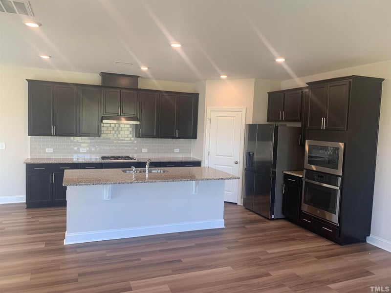 931 Matterhorn Dr, Fuquay Varina, NC 27526