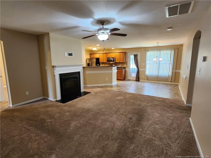 931 Screech Owl Dr, Hope Mills, NC 28348
