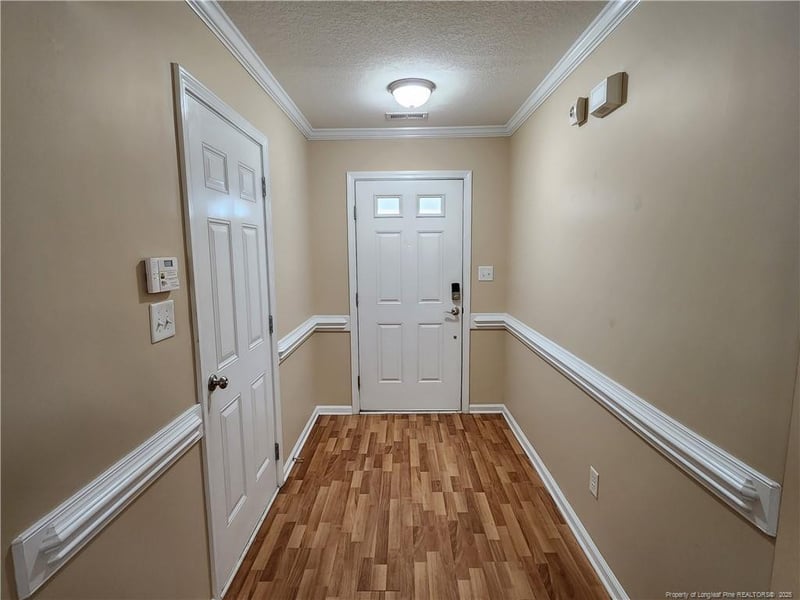 931 Screech Owl Dr, Hope Mills, NC 28348