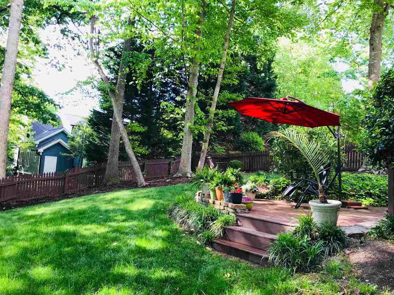 931 Walkertown Dr, Raleigh, NC 27614