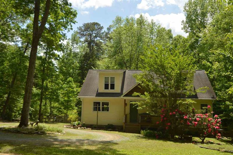 9316 Collins Creek Dr, Chapel Hill, NC 27516