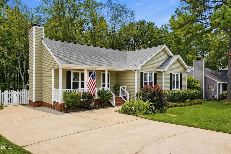 9317 Dawnshire Rd, Raleigh, NC 27615