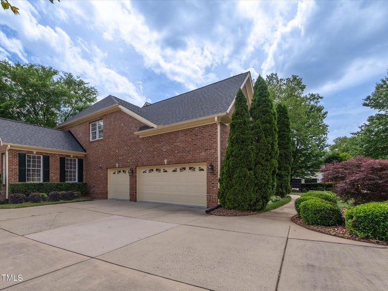 9317 Royal Crest Dr, Raleigh, NC 27617