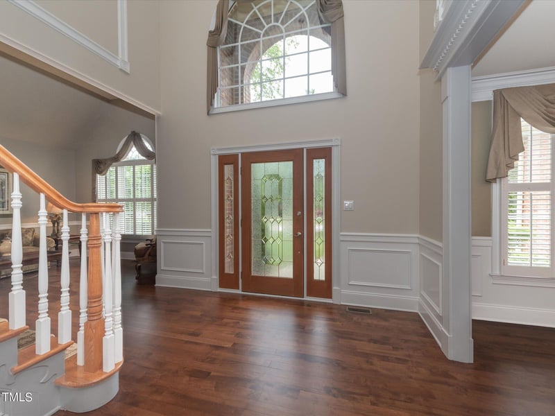 9317 Royal Crest Dr, Raleigh, NC 27617