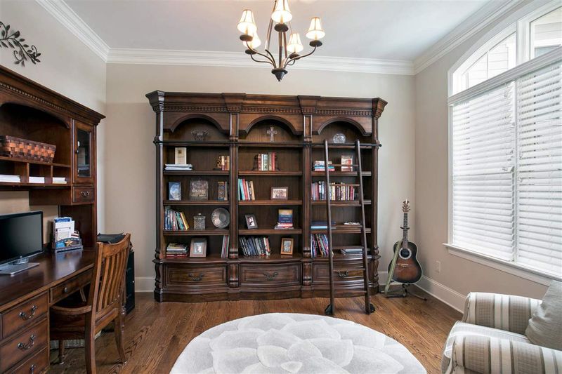 932 Alden Bridge Dr, Cary, NC 27519