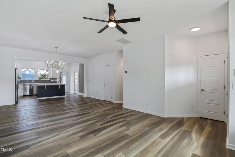 932 Ambergate Station, Apex, NC 27502