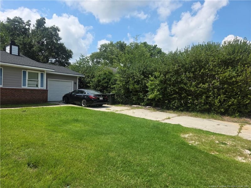 932 Brookridge Dr, Fayetteville, NC 28314
