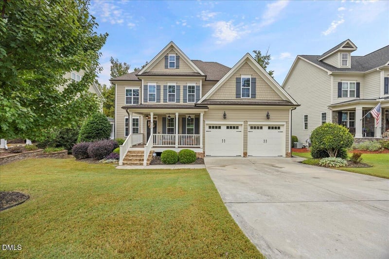 932 Hollymont Dr, Holly Springs, NC 27540