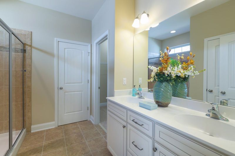 932 Leatherstone Ln #38, Fuquay Varina, NC 27526