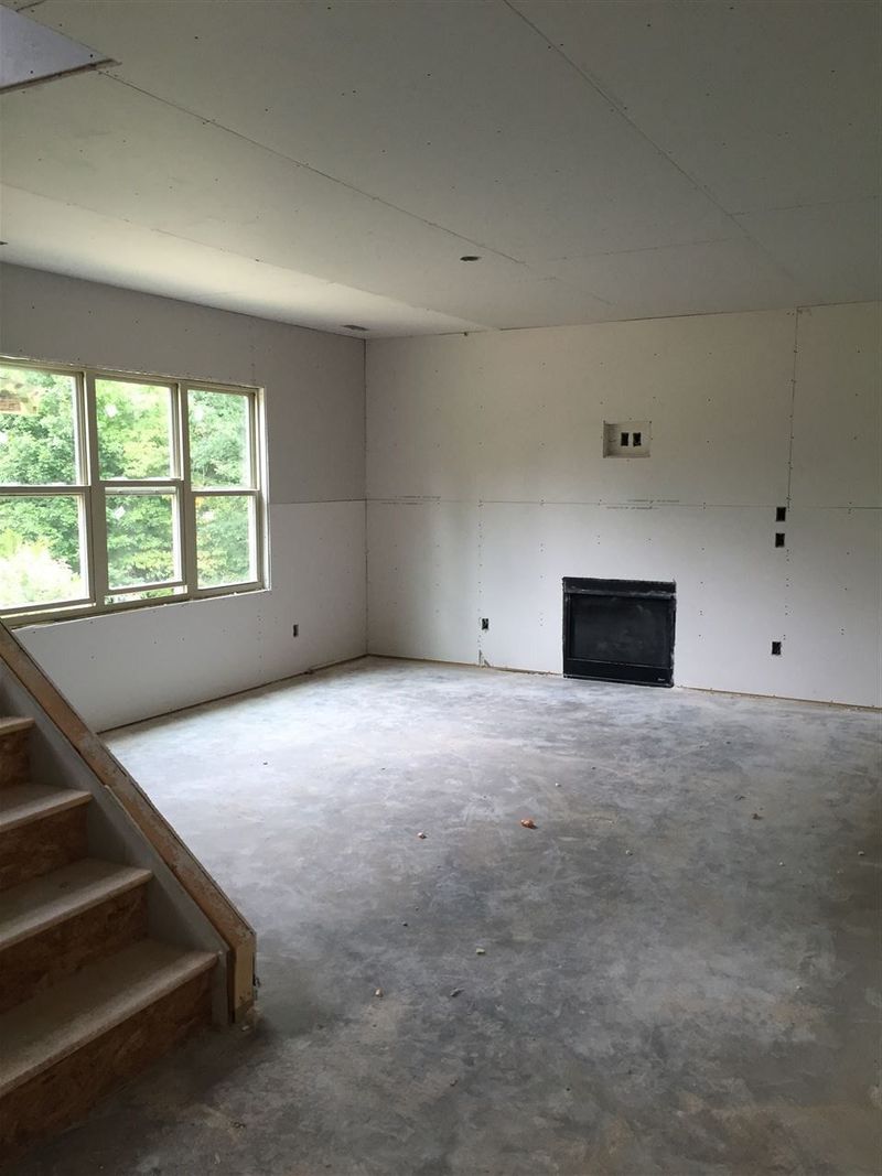 932 Shefford Town Dr, Rolesville, NC 27571