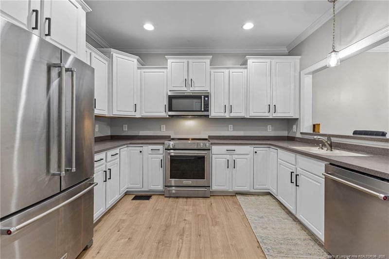 932 Westland Ridge Rd, Fayetteville, NC 28311