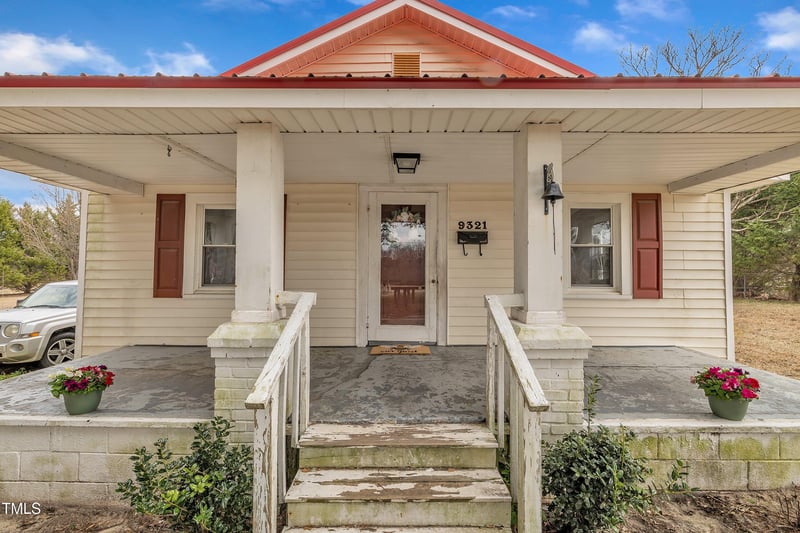 9321 Stephenson Adams Ln, Willow Springs, NC 27592