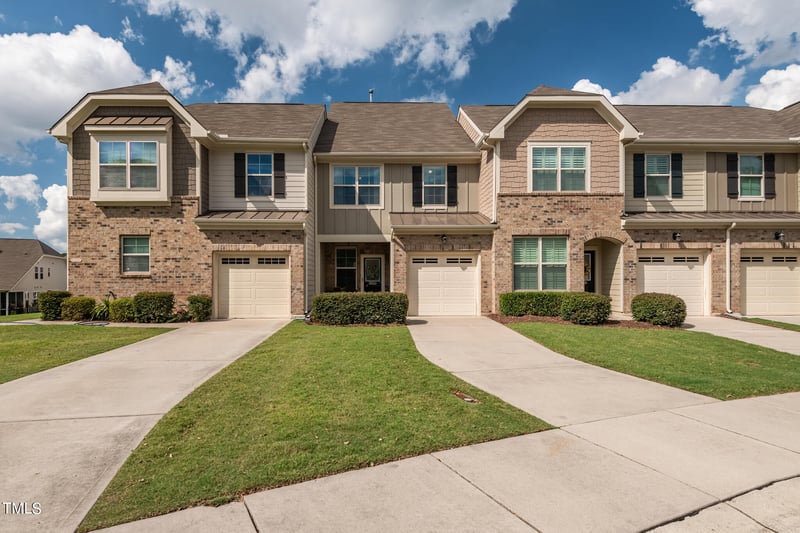 9322 Lennox Laurel Cir, Raleigh, NC 27617