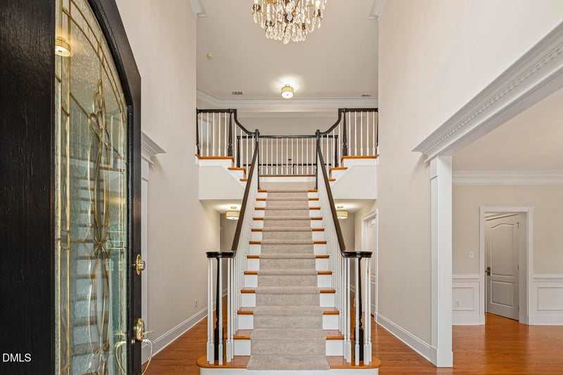 9324 Royal Crest Dr, Raleigh, NC 27617