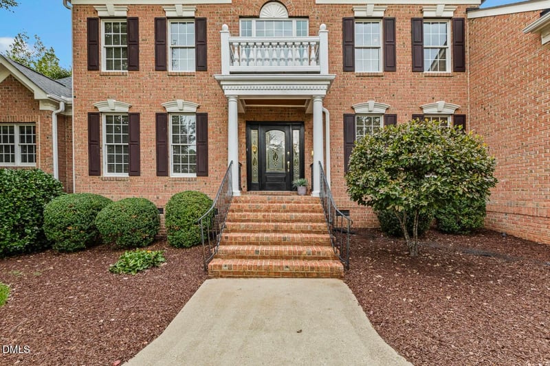 9324 Royal Crest Dr, Raleigh, NC 27617