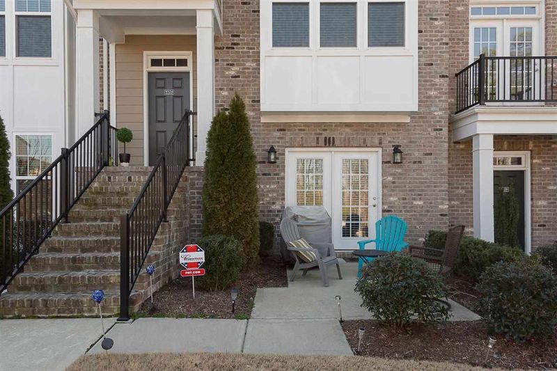 9324 Wooden Rd, Raleigh, NC 27617