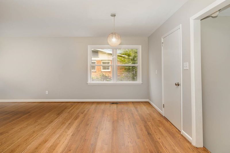 933 Beverly Dr, Raleigh, NC 27610