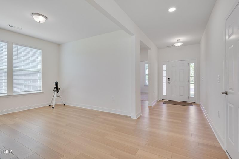 933 Burning Maple Ln, Mebane, NC 27302