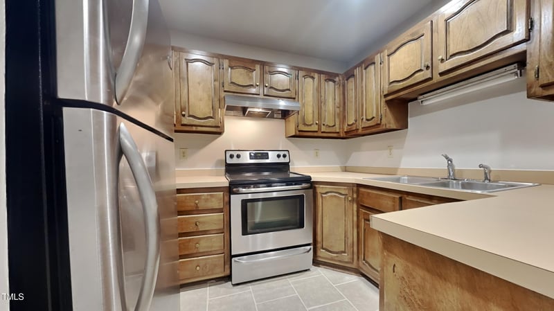 933 Creek Side, Fayetteville, NC 28303