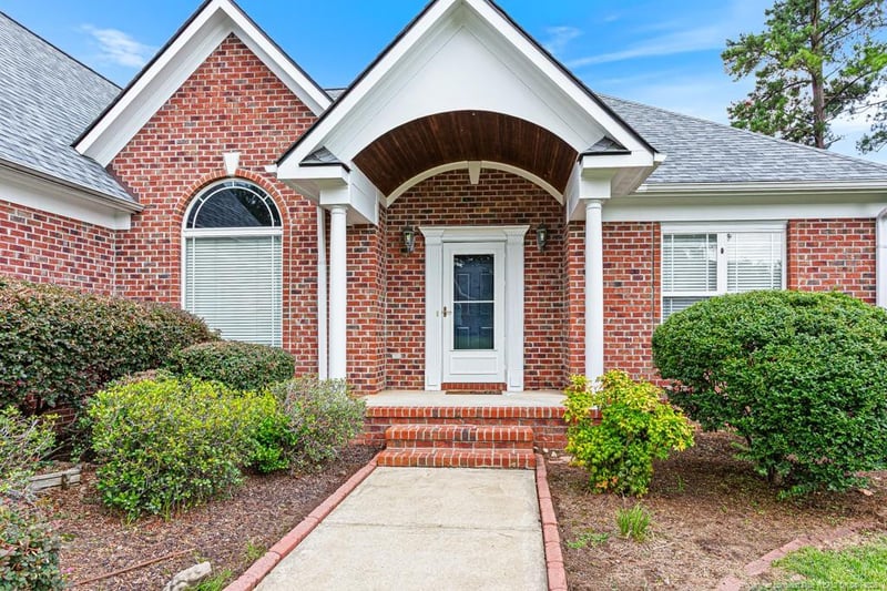 933 Dalmore Dr, Fayetteville, NC 28311