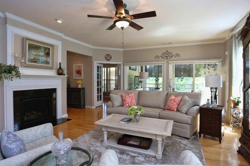 933 Gillinder Pl, Cary, NC 27519