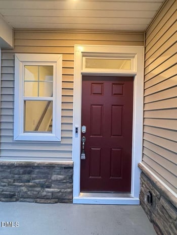 933 Glowing Star Ln, Angier, NC 27501