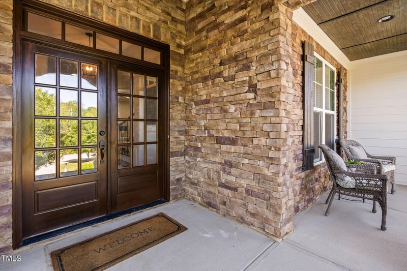 933 Hollymont Dr, Holly Springs, NC 27540