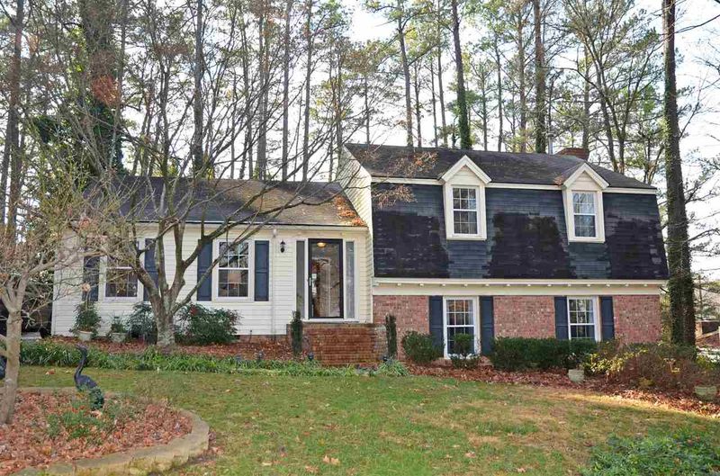 933 Northbrook Dr, Raleigh, NC 27609
