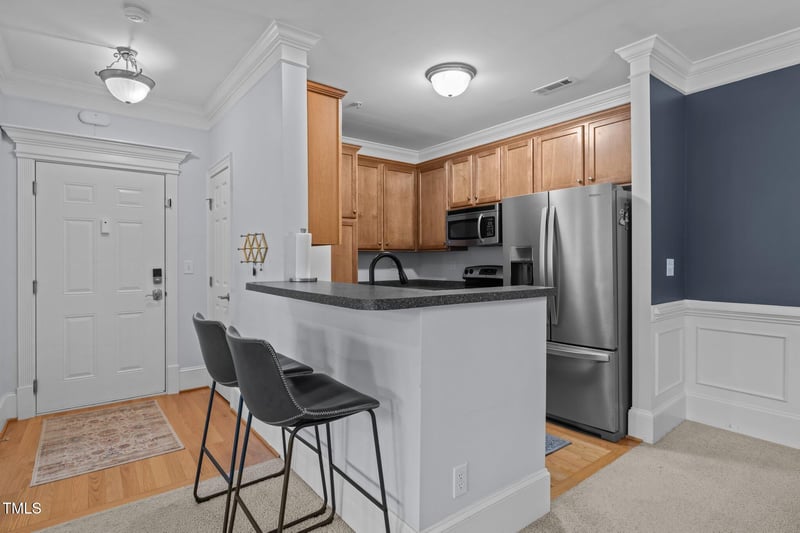 933 Portstewart Dr, Cary, NC 27519
