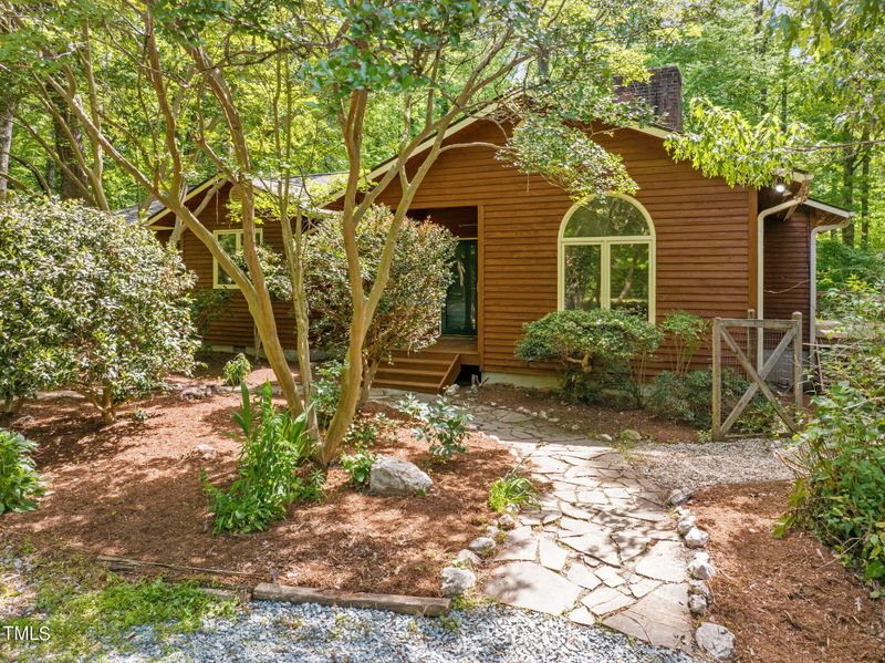 933 Windsor Rd, Chapel Hill, NC 27516