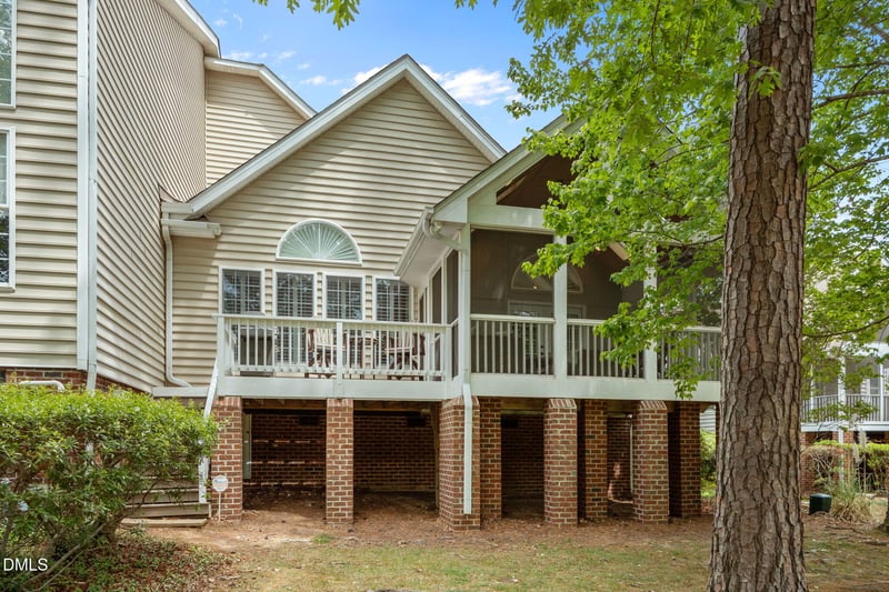 9331 Fawn Lake Dr, Raleigh, NC 27617
