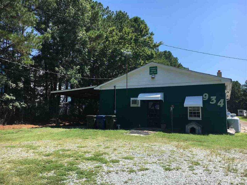 934 Harvest Rd, Durham, NC 27704