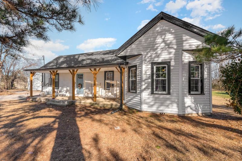 934 Rock Pillar Rd, Clayton, NC 27520