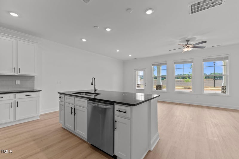 935 Alma Railway Dr #554, Wake Forest, NC 27587
